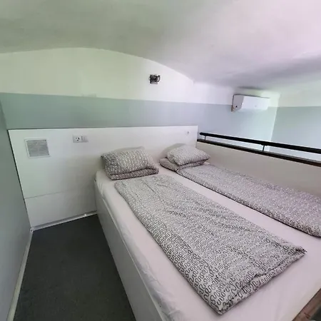 Appartement Economy And Budapest