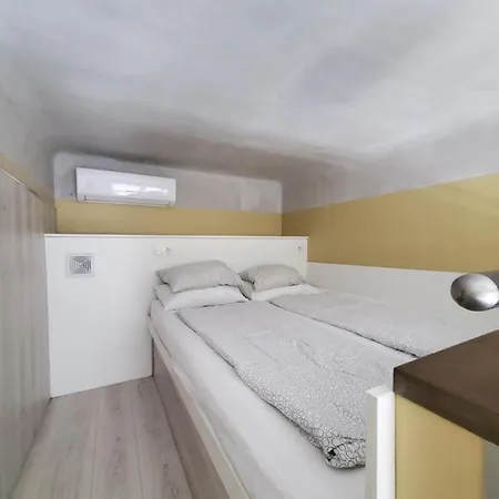 Economy And Apartamento